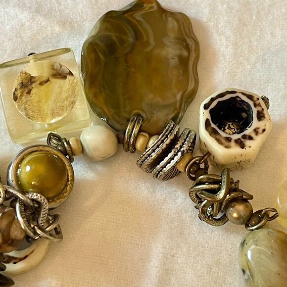 Boho Beach chic charm bracelet elastic band with stones, silver charms, shells - Picture 3 of 8